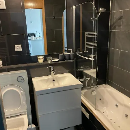 In With Two Balconies And Magnificient Views דירה דיסנטיס